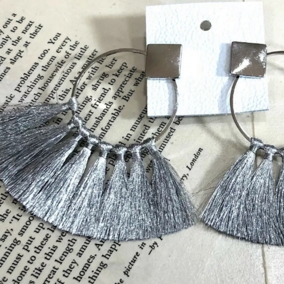 Free People Full Bloom Earrings - Picture 4 of 4